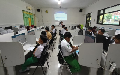 Jaring Bibit Unggul, MTsN 1 Sumenep Uji Kemampuan Akademik dan Hafalan Al-Qur'an Calon Siswa